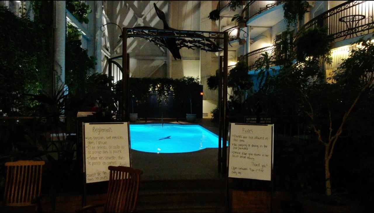 Hotel L'Oie Des Neiges Lévis エクステリア 写真