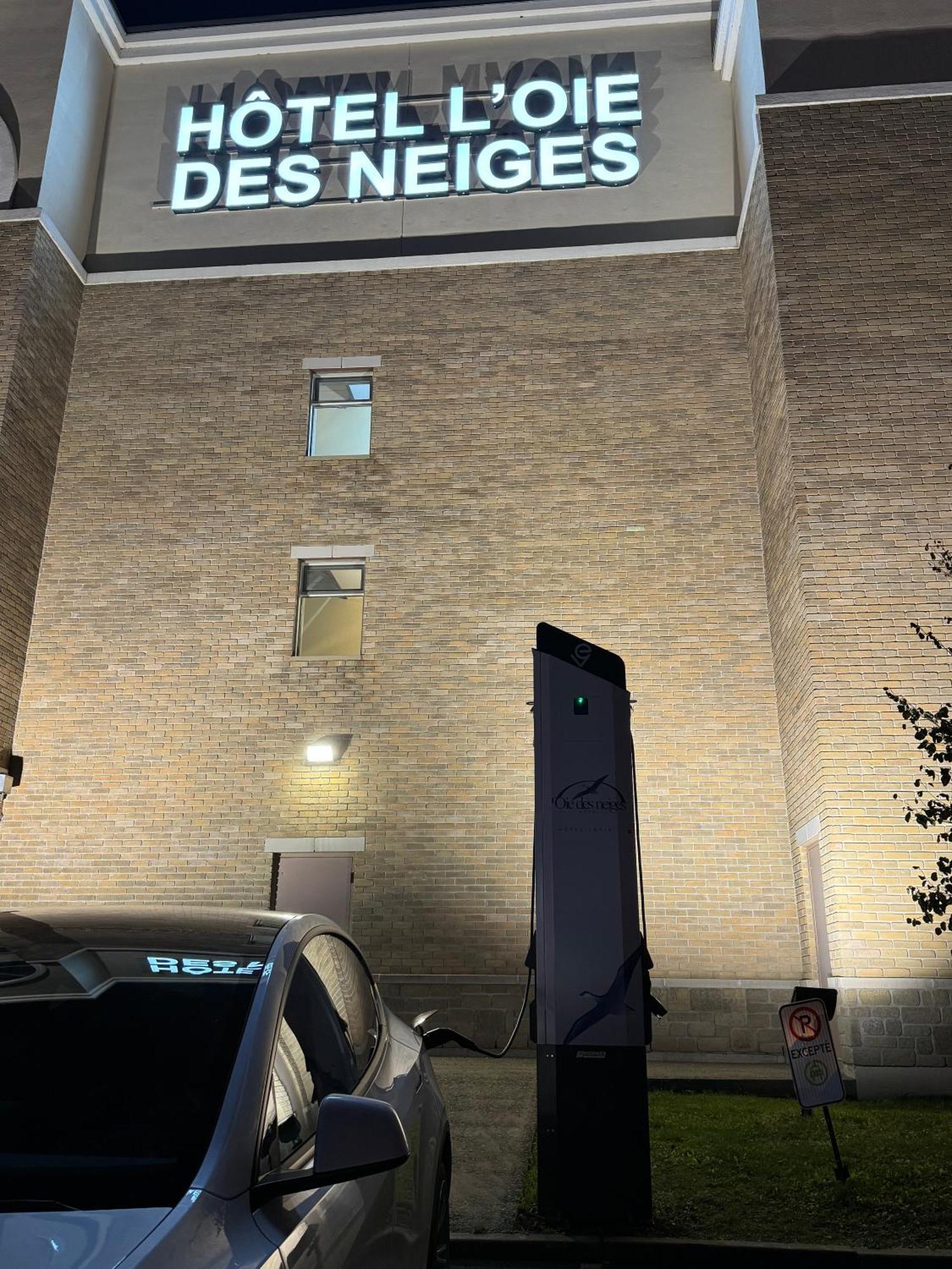 Hotel L'Oie Des Neiges Lévis エクステリア 写真