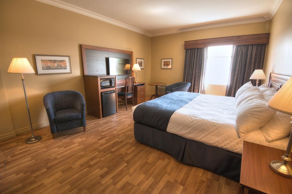 Hotel L'Oie Des Neiges Lévis エクステリア 写真