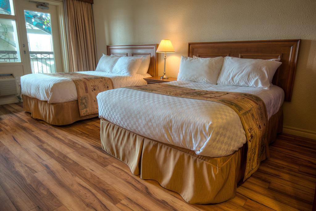 Hotel L'Oie Des Neiges Lévis エクステリア 写真